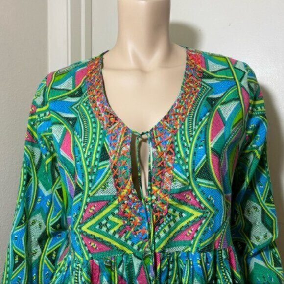 Tunic/ Dress that comes in S. M & Large-New! - Picture 3 of 11